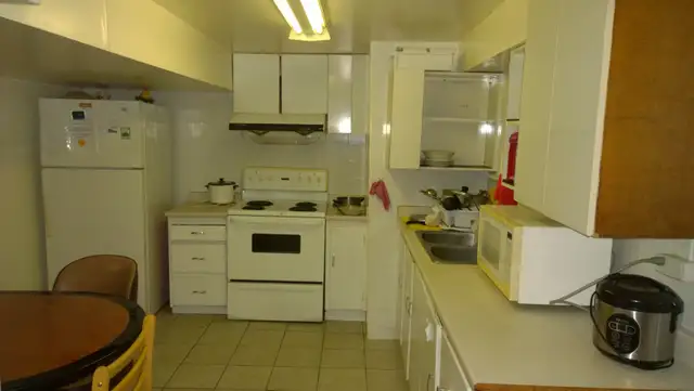 room for rent - Photo 2