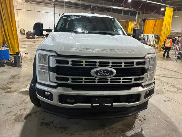2024 Ford F 550 XLT - Photo 4