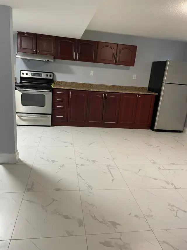 2 Bedroom Basement Apartment in Brampton! - Photo 2