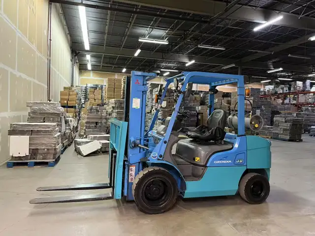 Special$$Mitsubishi LPG Forklift 6600lbs Reach 9.8 feet hight