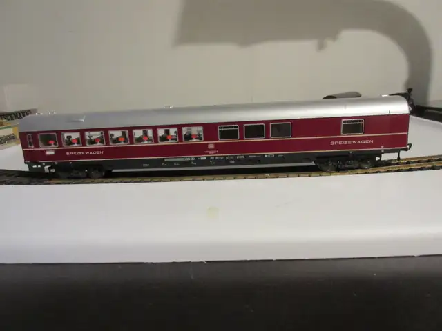HO Model  German Train Dining Car