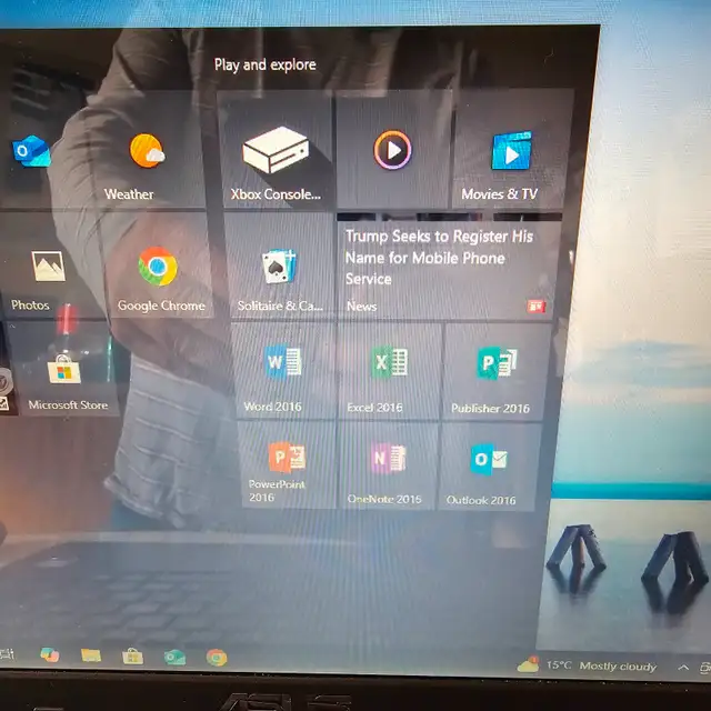 Asus laptop screen full key board with office - Photo 3