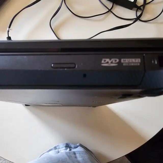 Asus laptop screen full key board with office - Photo 10