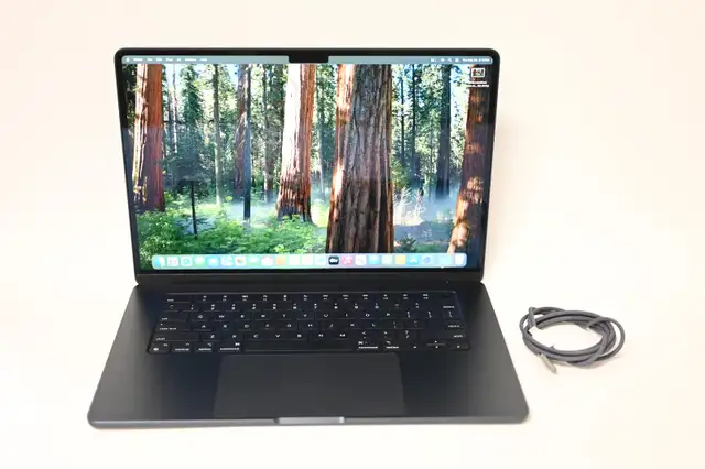 Macbook Air 15' M3 512gb 16gb 2024 in good and working condition