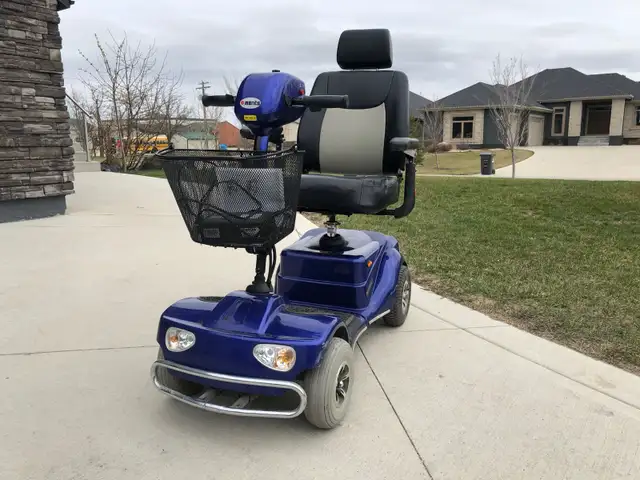 4 wheel mobility scooter - Photo 3
