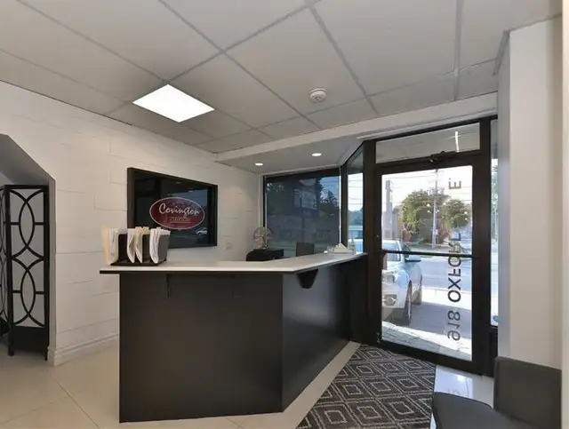 918 Oxford St E London (at Sterling St.) - For Lease $2495 - Photo 3