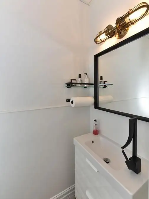 918 Oxford St E London (at Sterling St.) - For Lease $2495 - Photo 7