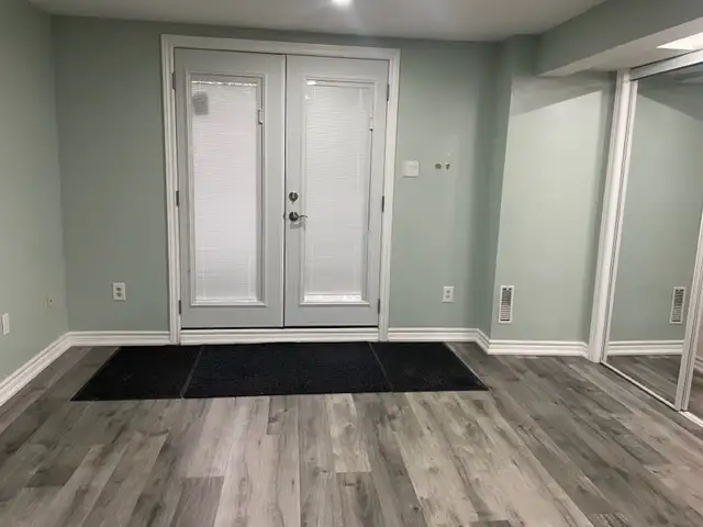 LUXURIOUS Walkout Basement Available NOW in Pickering - Photo 5