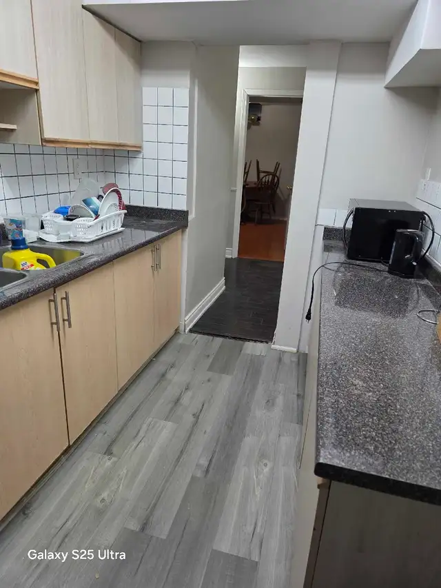 2 Bedroom 1 bath- Separate Apartment - Photo 5