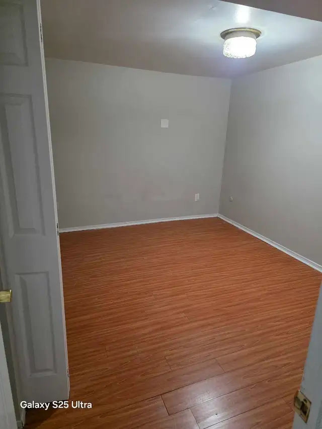 2 Bedroom 1 bath- Separate Apartment - Photo 7