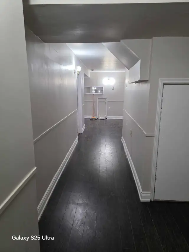 2 Bedroom 1 bath- Separate Apartment - Photo 8