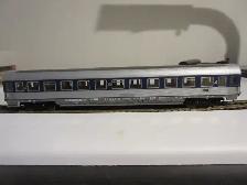 HO German Express Train Car Old 2nd Class