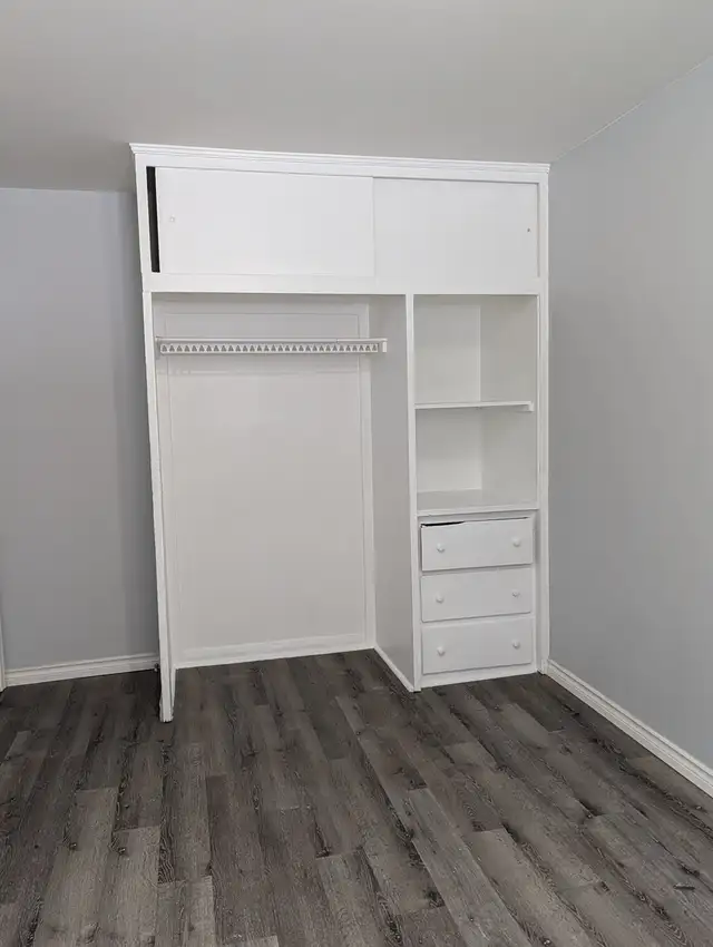 Large Updated Pet Friendly 2-Bedroom Apartment in London - Photo 7