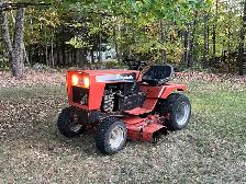 Simplicity 7117 Garden Tractor / Tracteur à Jardin Simplicity