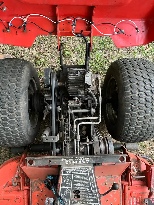 Simplicity 7117 Garden Tractor / Tracteur à Jardin Simplicity - Photo 8