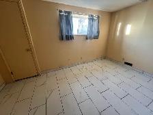 Lookinf Roommate in Center St $595