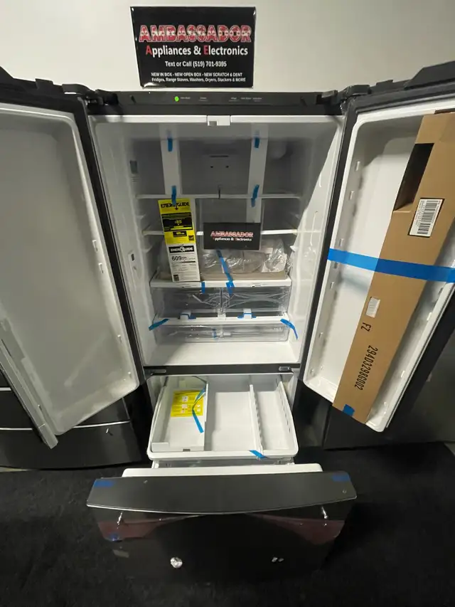 NEW 33" GE Interior Water & Ice Dispenser Fridge (Stainless Stee - Photo 3