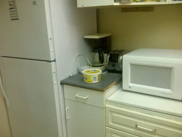 Edgemont NW upstairs/basement 2room 2bath incl utility EZtransit - Photo 4