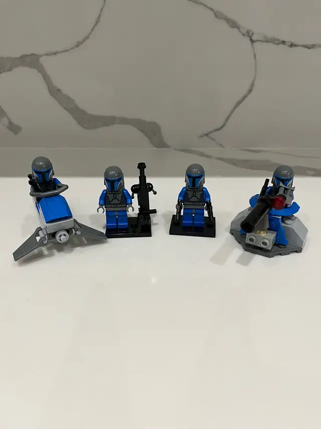 LEGO Star Wars 7914 Mandalorian Battle Pack - $45