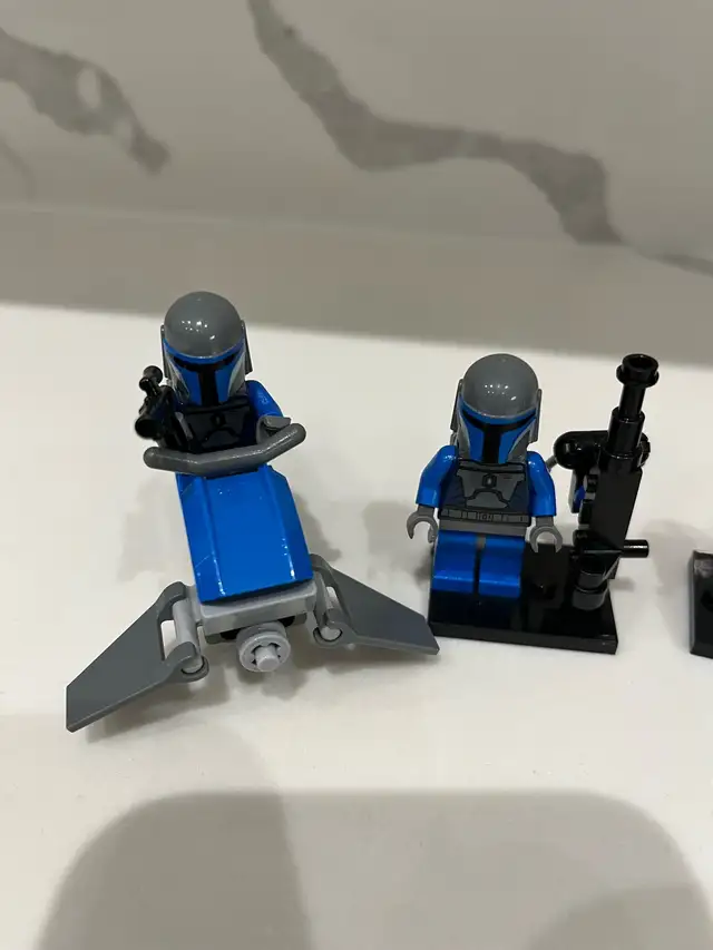 LEGO Star Wars 7914 Mandalorian Battle Pack - $45 - Photo 3