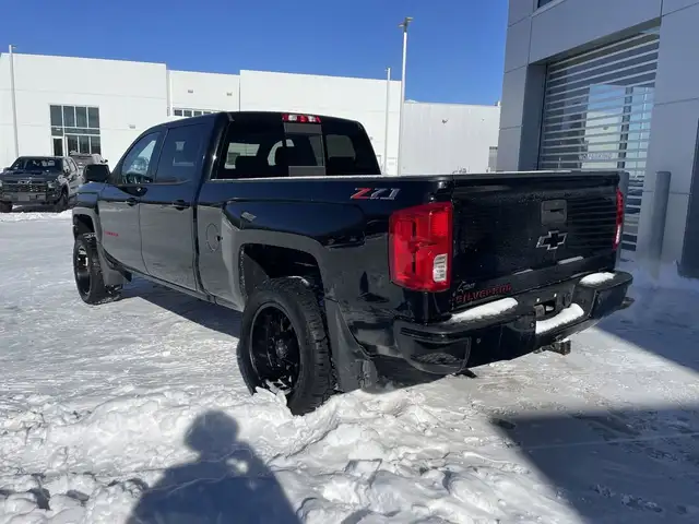 2018 Chevrolet Silverado 1500 LTZ - Photo 6