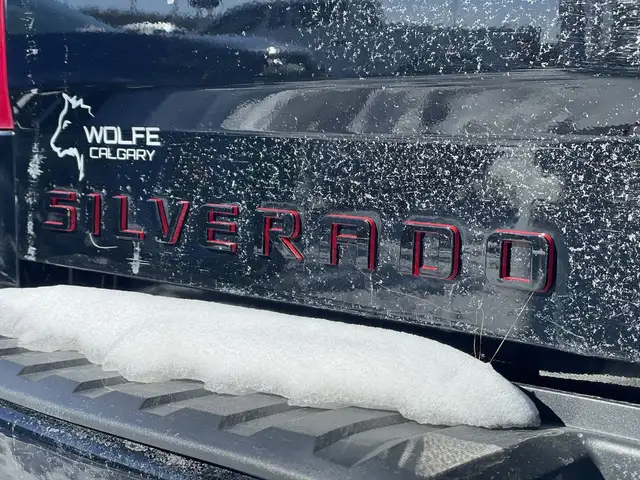 2018 Chevrolet Silverado 1500 LTZ - Photo 7