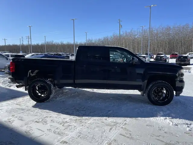 2018 Chevrolet Silverado 1500 LTZ - Photo 10