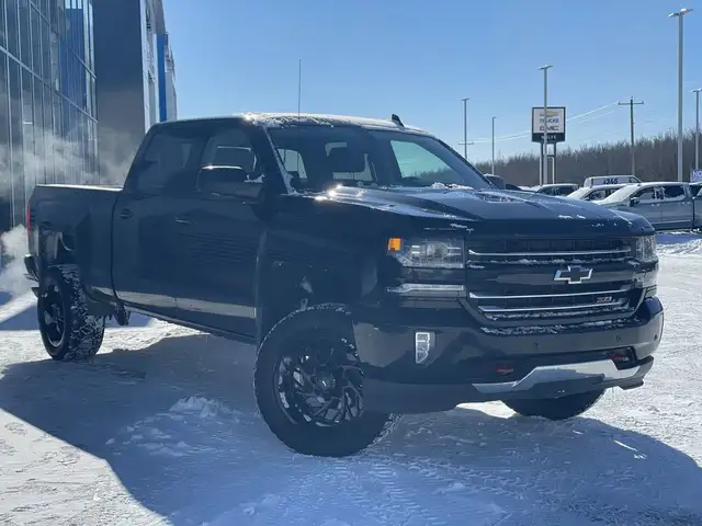 2018 Chevrolet Silverado 1500 LTZ - Photo 11