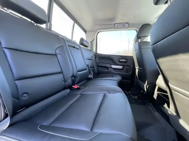 2018 Chevrolet Silverado 1500 LTZ - Photo 23
