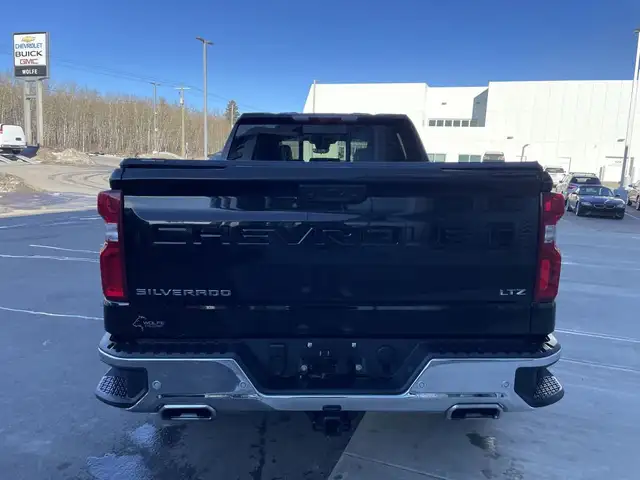 2025 Chevrolet Silverado 1500 LTZ - Photo 8