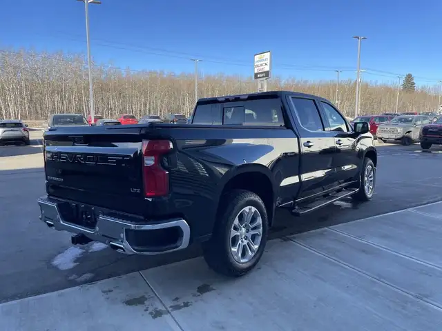 2025 Chevrolet Silverado 1500 LTZ - Photo 9