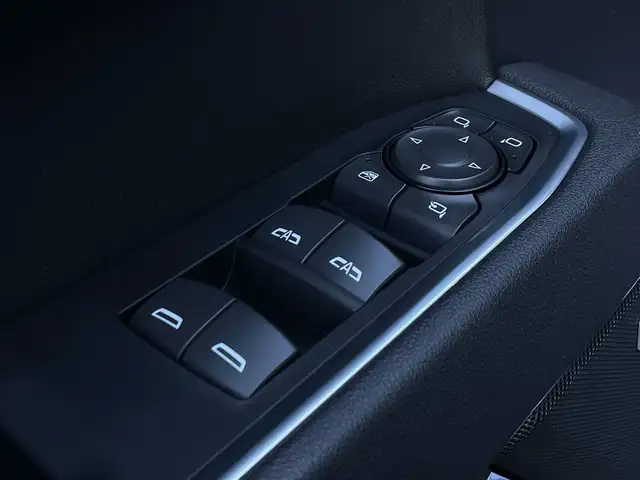 2025 Chevrolet Silverado 1500 LTZ - Photo 13