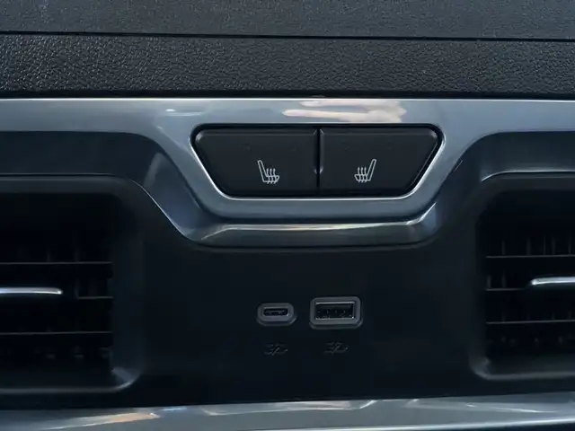 2025 Chevrolet Silverado 1500 LTZ - Photo 22