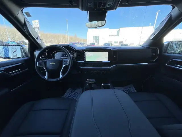 2025 Chevrolet Silverado 1500 LTZ - Photo 25