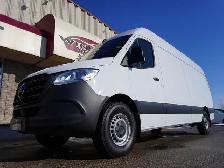 2025 Mercedes-Benz Sprinter Cargo Van 2500 High Roof Diesel LOW - Photo 12