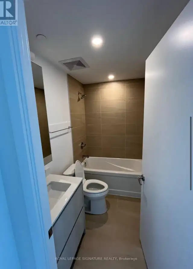 3 Bedroom 2 Bathroom Apartment Vaughan - Photo 6