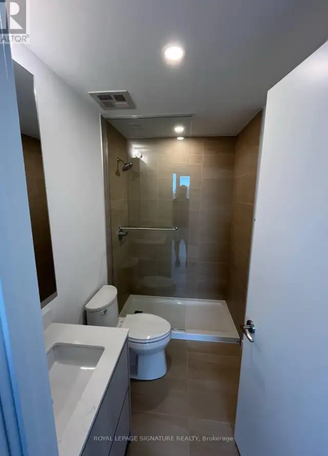 3 Bedroom 2 Bathroom Apartment Vaughan - Photo 8