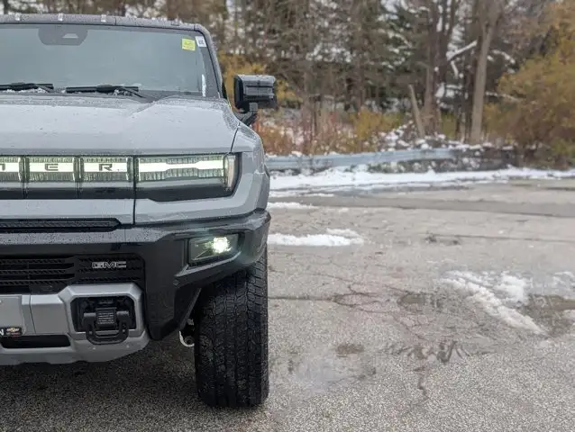 2026 GMC HUMMER EV SUV 2X- Infinity Roof - Bose Speaker System - Photo 7