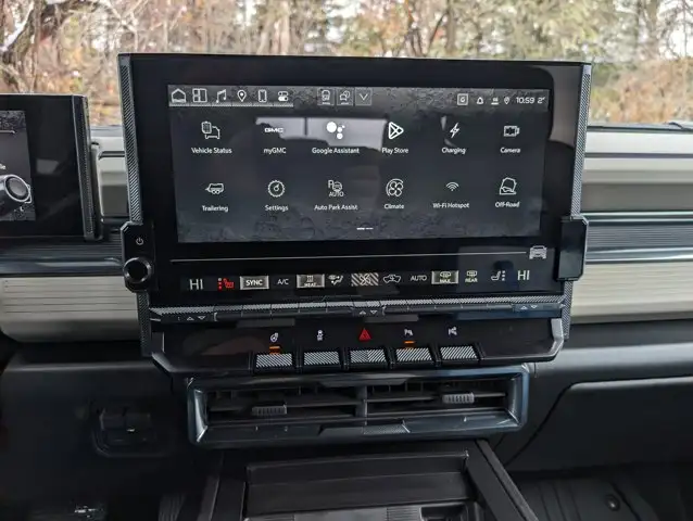 2026 GMC HUMMER EV SUV 2X- Infinity Roof - Bose Speaker System - Photo 21