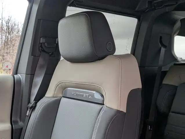 2026 GMC HUMMER EV SUV 2X- Infinity Roof - Bose Speaker System - Photo 28
