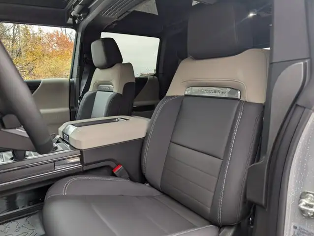2026 GMC HUMMER EV SUV 2X- Infinity Roof - Bose Speaker System - Photo 30