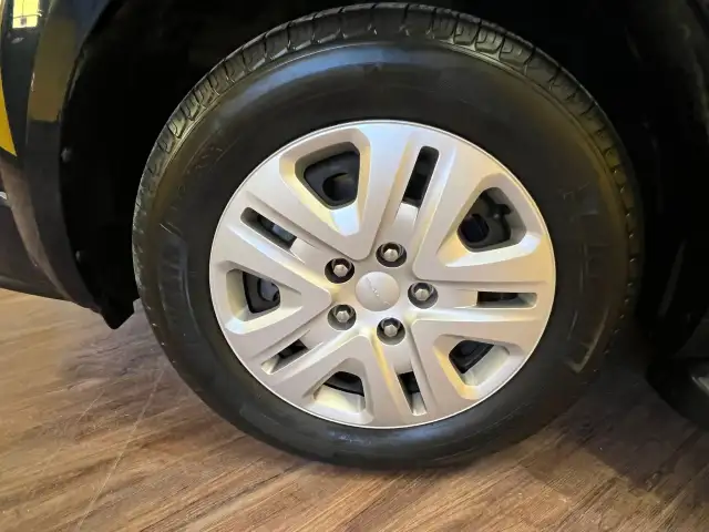 2015 Dodge Journey Canada Value Pkg - 2.4L! DUAL ZONE CLIMATE! - Photo 9