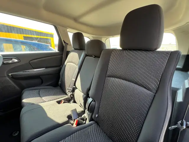 2015 Dodge Journey Canada Value Pkg - 2.4L! DUAL ZONE CLIMATE! - Photo 13