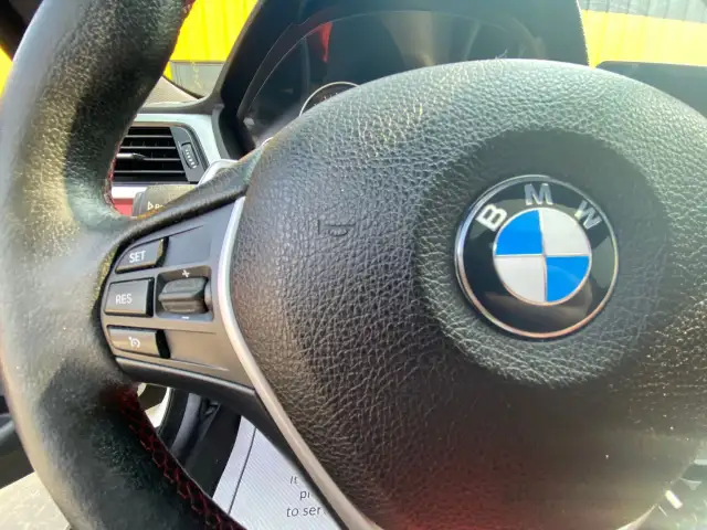 2016 BMW 4 Series 428i xDrive - TWIN-TURBO & AWD - Photo 17