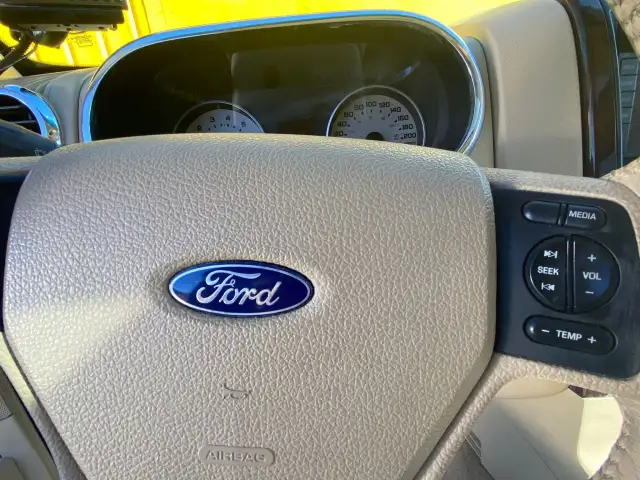 2006 Ford Explorer Limited - Photo 11