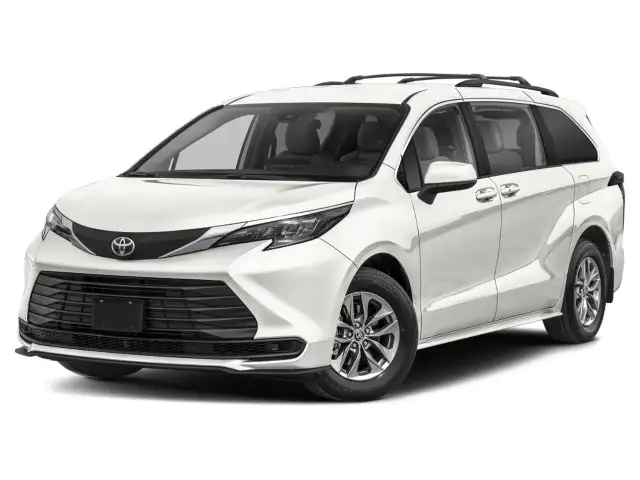 2025 Toyota Sienna LE 8-Passenger