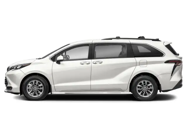 2025 Toyota Sienna LE 8-Passenger - Photo 3