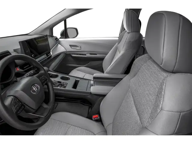 2025 Toyota Sienna LE 8-Passenger - Photo 6