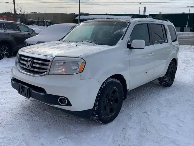 2015 HONDA PILOT  4X4  DEALER SERVICED SE - Photo 2
