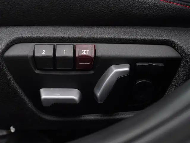 2016 BMW 328i xDrive AWD, Leather Seats, Sunroof, Cruise Control - Photo 9